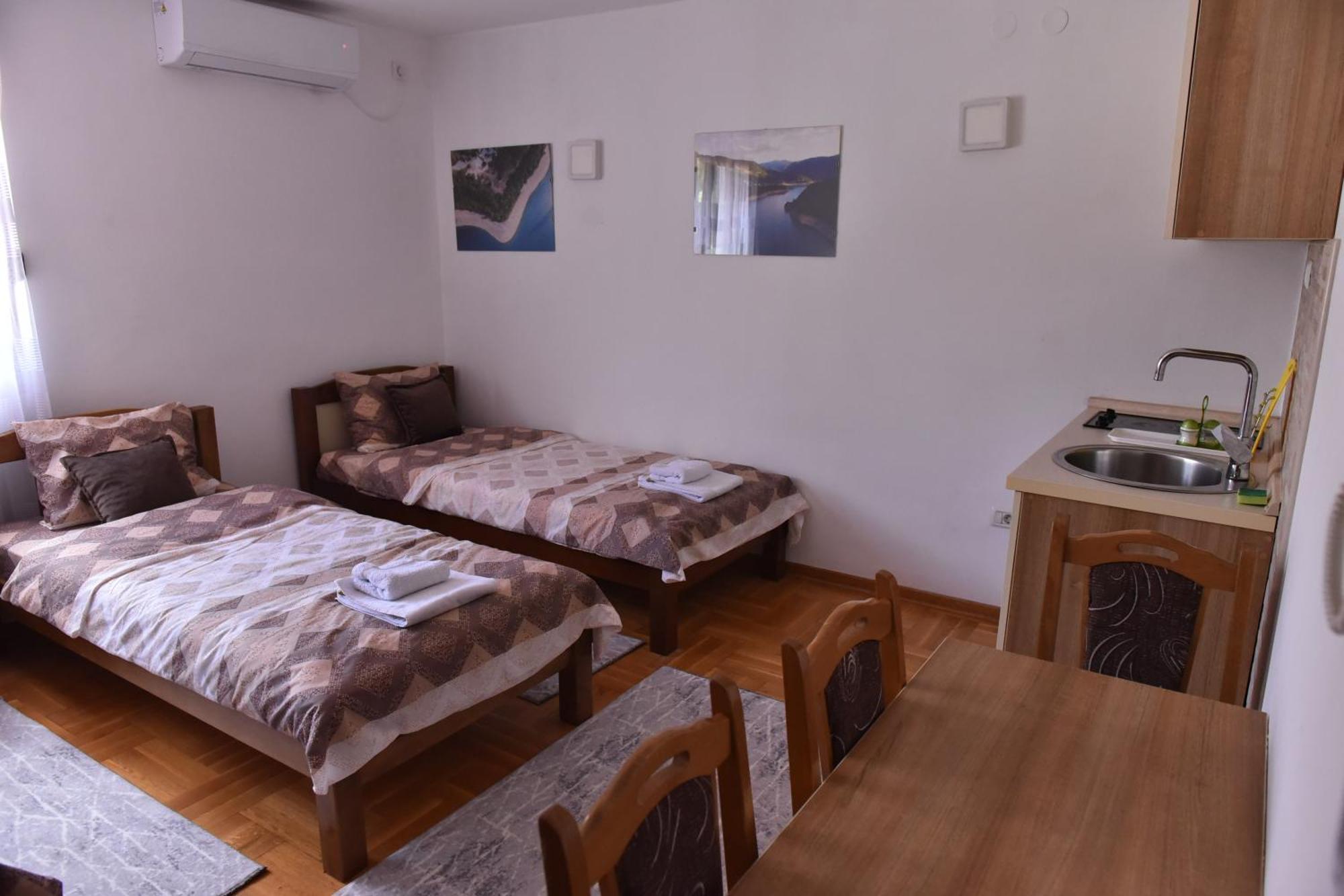 Apartments Ravno Plužine Zimmer foto